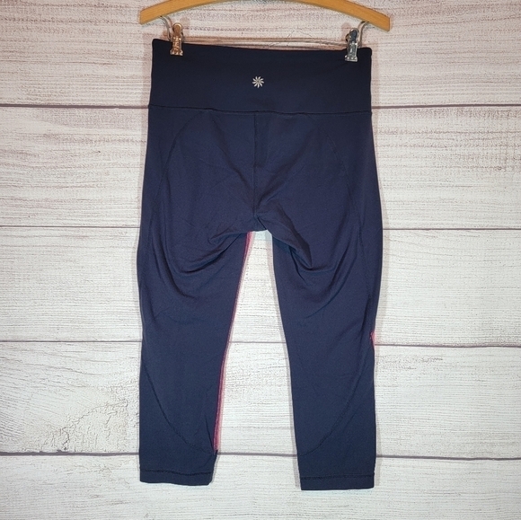 ATHLETA Salutation Color Block Capris Leggings Pink Blue Size Medium - Picture 3 of 6